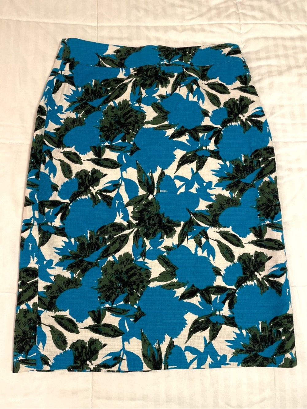 J. Crew Blue Green White Floral No 2 Pencil Skirt Lined Size 6 Maximalist EUC
